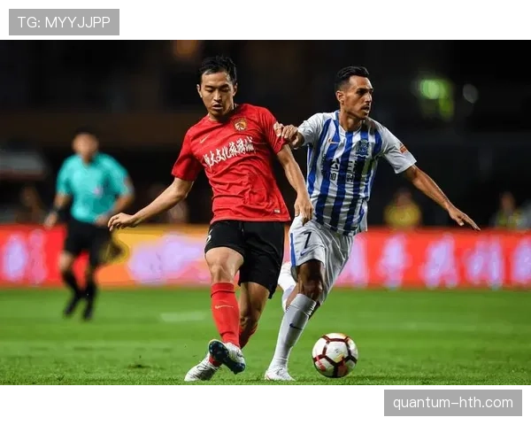 中超历史对决:经典交锋回顾与球队表现走势分析